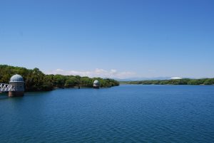 湖 湖