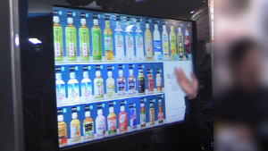 CEATECで展示された自動販売機 CEATECで展示された自動販売機