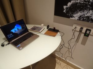電子機器 電子機器