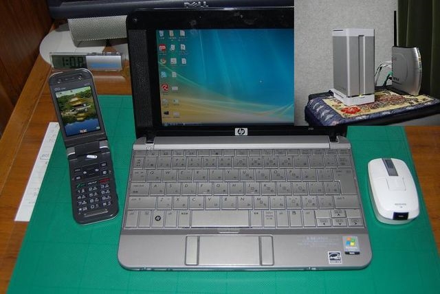 ワンセグ機能付き携帯電話・モバイルパソコン・2TBハードディスク ワンセグ機能付き携帯電話・モバイルパソコン・2TBハードディスク